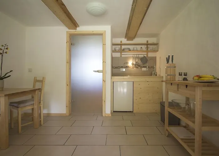 アパートホテル & Seminarhaus Wolkentor ハレ